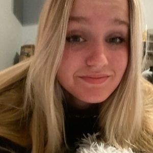 Meet your Posher, Ava